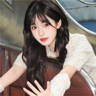 踉跄的女孩